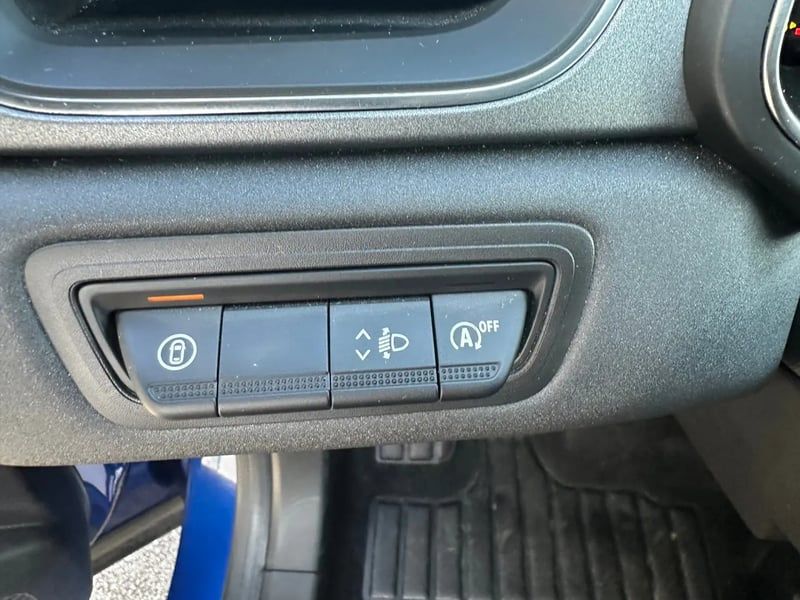 Photo de la voiture RENAULT CAPTUR Eco-G 100 ch Techno