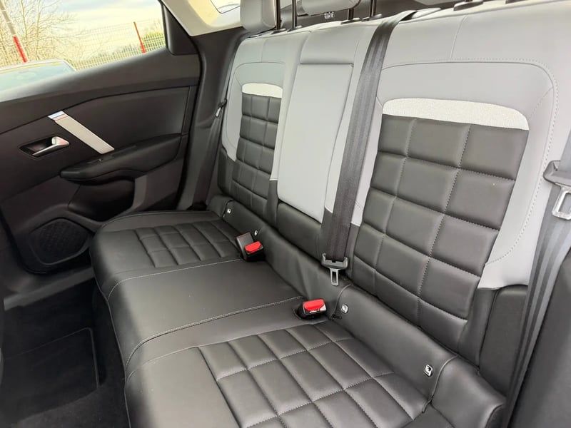 Photo de la voiture CITROEN C4 X Hybride 136 e-DCS6 Max