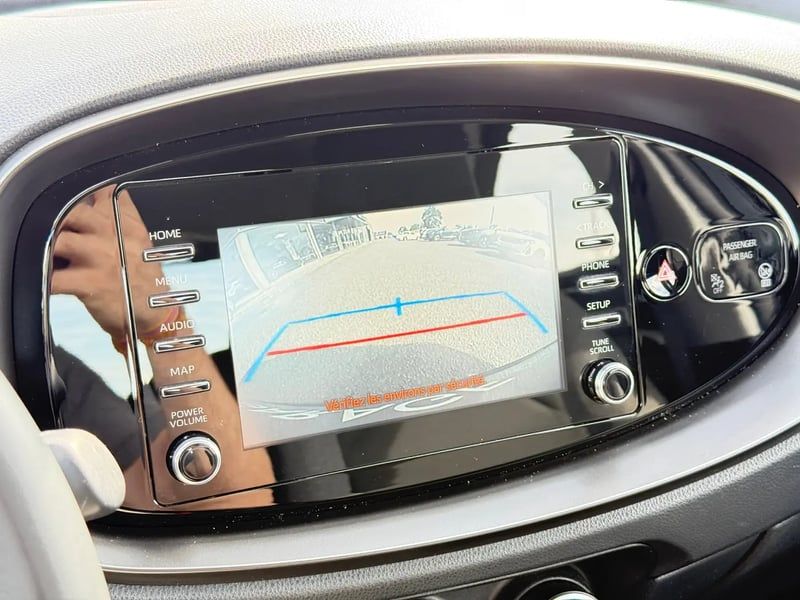 Photo de la voiture TOYOTA AYGO X 1.0 VVT-i 72 S-CVT Dynamic