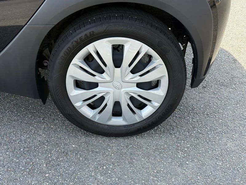 Photo de la voiture TOYOTA AYGO X 1.0 VVT-i 72 S-CVT Dynamic