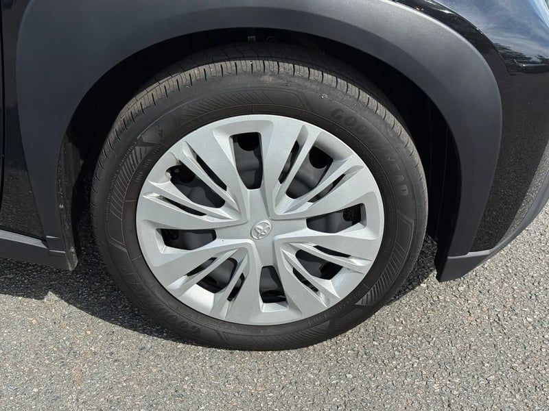 Photo de la voiture TOYOTA AYGO X 1.0 VVT-i 72 S-CVT Dynamic