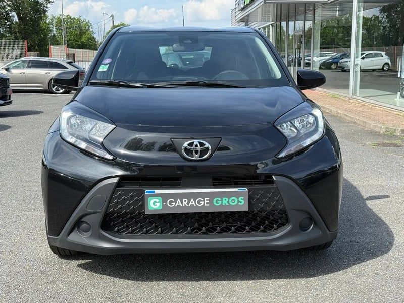 Photo de la voiture TOYOTA AYGO X 1.0 VVT-i 72 S-CVT Dynamic
