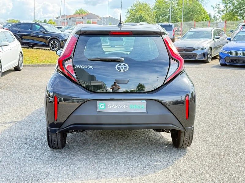 Photo de la voiture TOYOTA AYGO X 1.0 VVT-i 72 S-CVT Dynamic