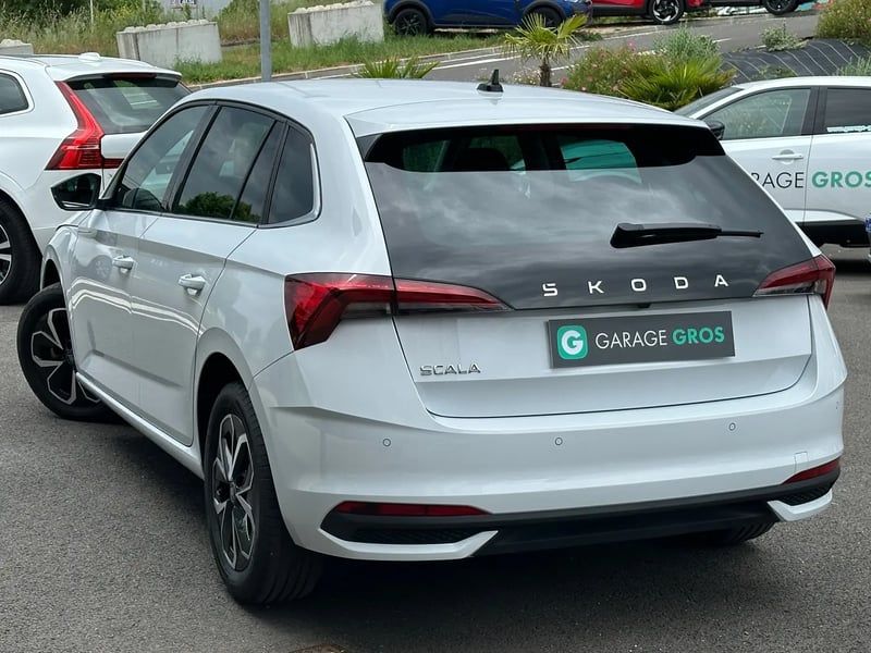 Photo de la voiture SKODA SCALA 1.0 TSI Evo 2 116 ch DSG7 Selection