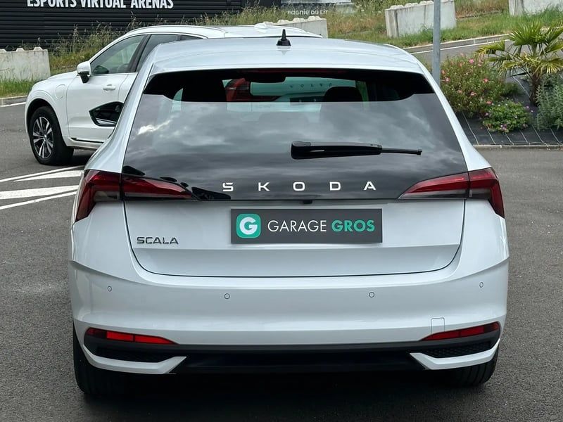 Photo de la voiture SKODA SCALA 1.0 TSI Evo 2 116 ch DSG7 Selection