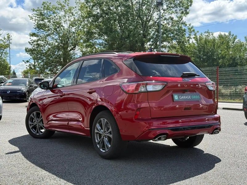 Photo de la voiture FORD KUGA 2.0 TDCi 120 S&S 4x2 Powershift ST-Line