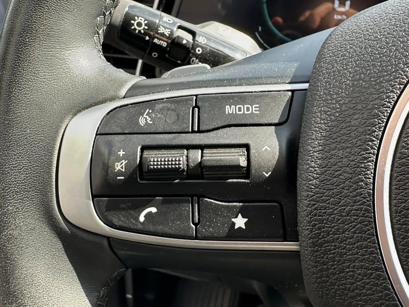 Photo de la voiture KIA SPORTAGE 1.6 T-GDi 150ch MHEV DCT7 4x2 Design