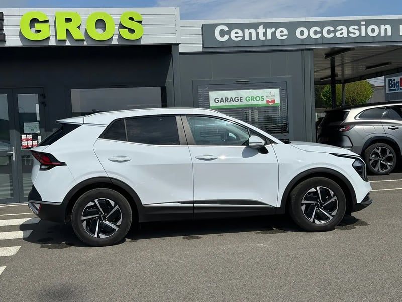 Photo de la voiture KIA SPORTAGE 1.6 T-GDi 150ch MHEV DCT7 4x2 Design