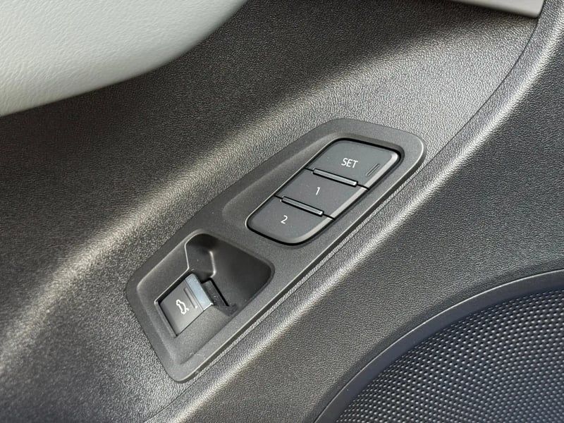 Photo de la voiture AUDI Q3 DIESEL TDI 150 ch S tronic 7 S line