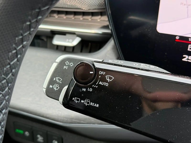Photo de la voiture AUDI Q3 DIESEL TDI 150 ch S tronic 7 S line