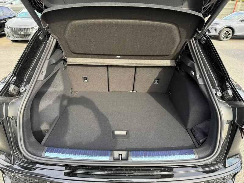 Photo de la voiture AUDI Q3 DIESEL TDI 150 ch S tronic 7 S line