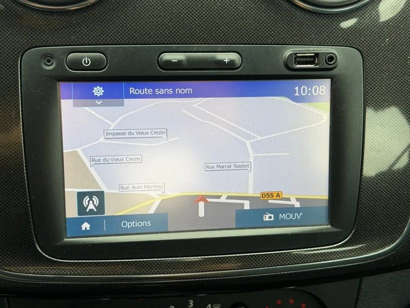 Photo de la voiture DACIA SANDERO TCe 90 Laureate