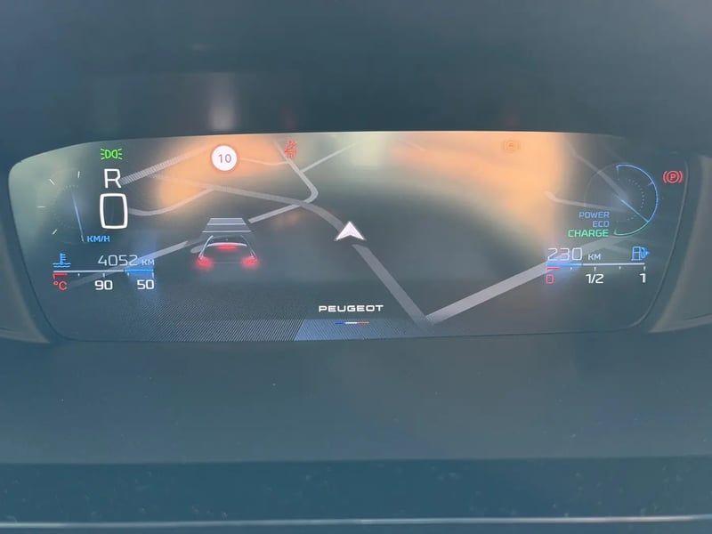 Photo de la voiture PEUGEOT 308 Hybrid 145 e-DCS6 Allure