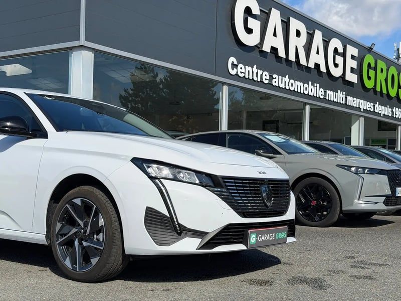 Photo de la voiture PEUGEOT 308 Hybrid 145 e-DCS6 Allure