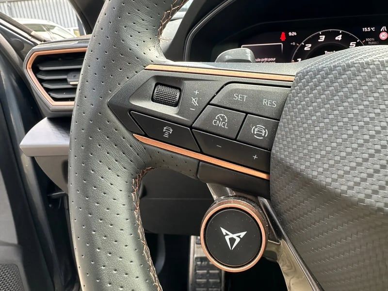 Photo de la voiture CUPRA FORMENTOR 1.5 eTSI Hybrid 150 ch DSG7 V