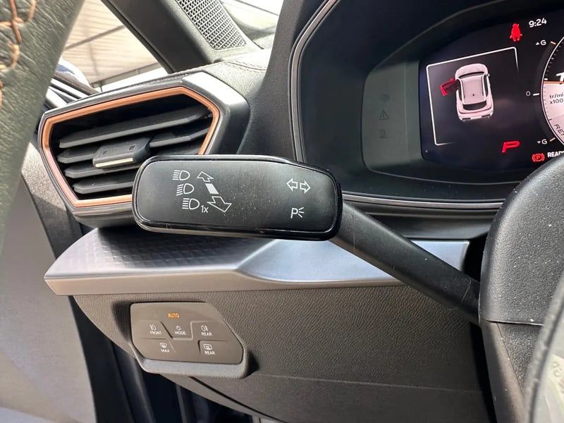 Photo de la voiture CUPRA FORMENTOR 1.5 eTSI Hybrid 150 ch DSG7 V
