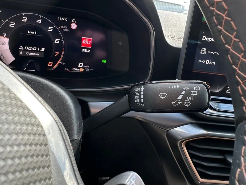 Photo de la voiture CUPRA FORMENTOR 1.5 eTSI Hybrid 150 ch DSG7 V
