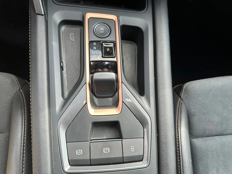 Photo de la voiture CUPRA FORMENTOR 1.5 eTSI Hybrid 150 ch DSG7 V