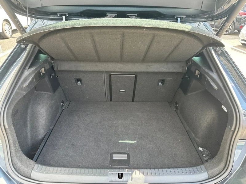 Photo de la voiture CUPRA FORMENTOR 1.5 eTSI Hybrid 150 ch DSG7 V