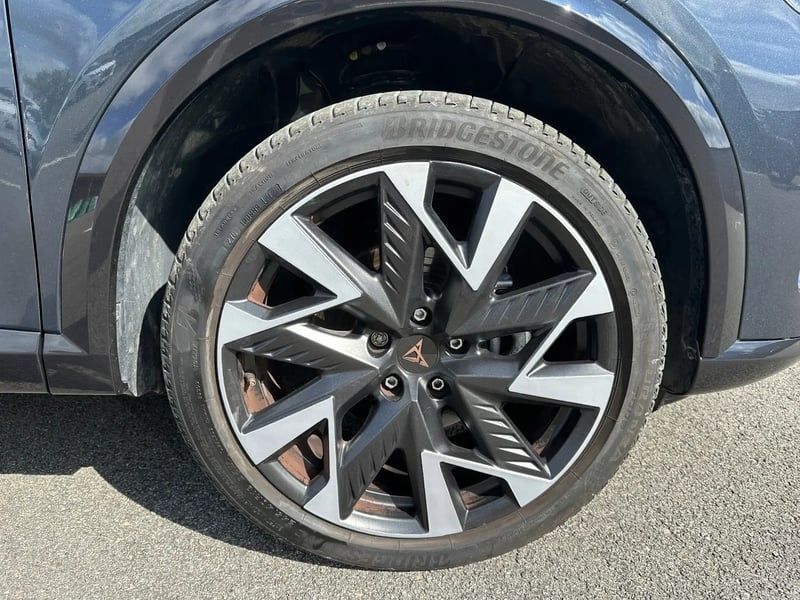 Photo de la voiture CUPRA FORMENTOR 1.5 eTSI Hybrid 150 ch DSG7 V