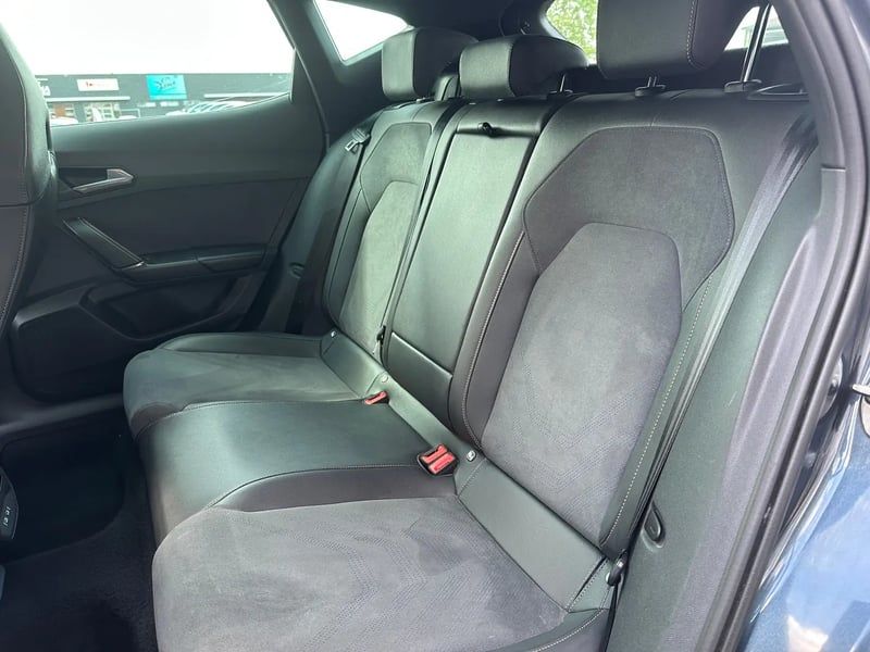 Photo de la voiture CUPRA FORMENTOR 1.5 eTSI Hybrid 150 ch DSG7 V