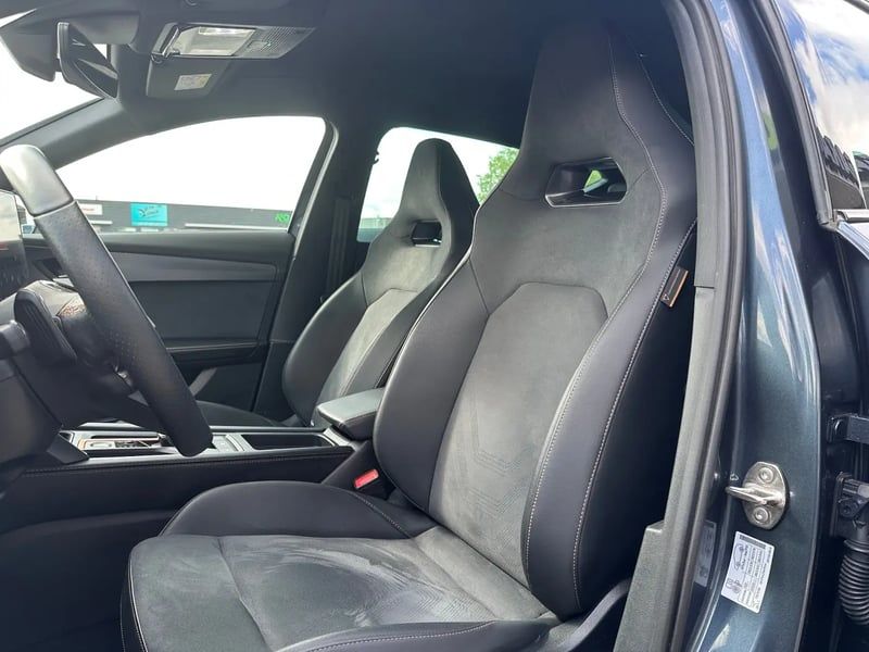 Photo de la voiture CUPRA FORMENTOR 1.5 eTSI Hybrid 150 ch DSG7 V