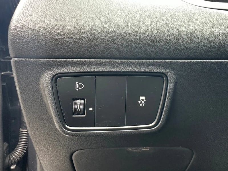 Photo de la voiture HYUNDAI TUCSON 1.6 T-GDI 150 Hybrid 48V DCT-7 Creative
