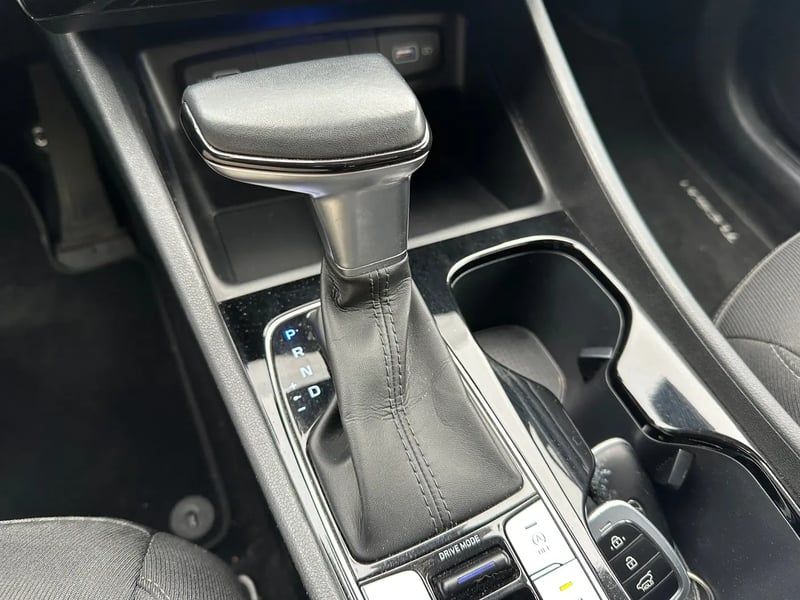 Photo de la voiture HYUNDAI TUCSON 1.6 T-GDI 150 Hybrid 48V DCT-7 Creative