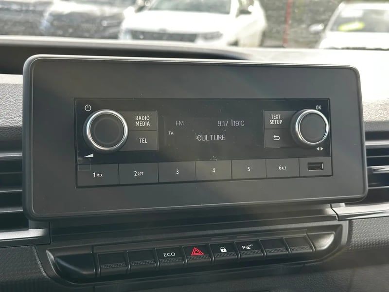 Photo de la voiture NISSAN TOWNSTAR FOURGON ELECTRIQUE EV FOURGON L1 45KWH CHARGEUR 22KW GSR2B ACENTA