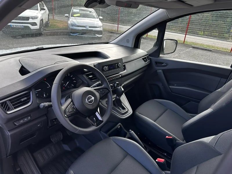 Photo de la voiture NISSAN TOWNSTAR FOURGON ELECTRIQUE EV FOURGON L1 45KWH CHARGEUR 22KW GSR2B ACENTA