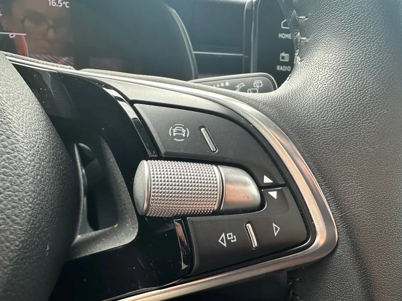 Photo de la voiture SKODA SCALA 1.0 TSI Evo 2 116 ch BVM6 Selection
