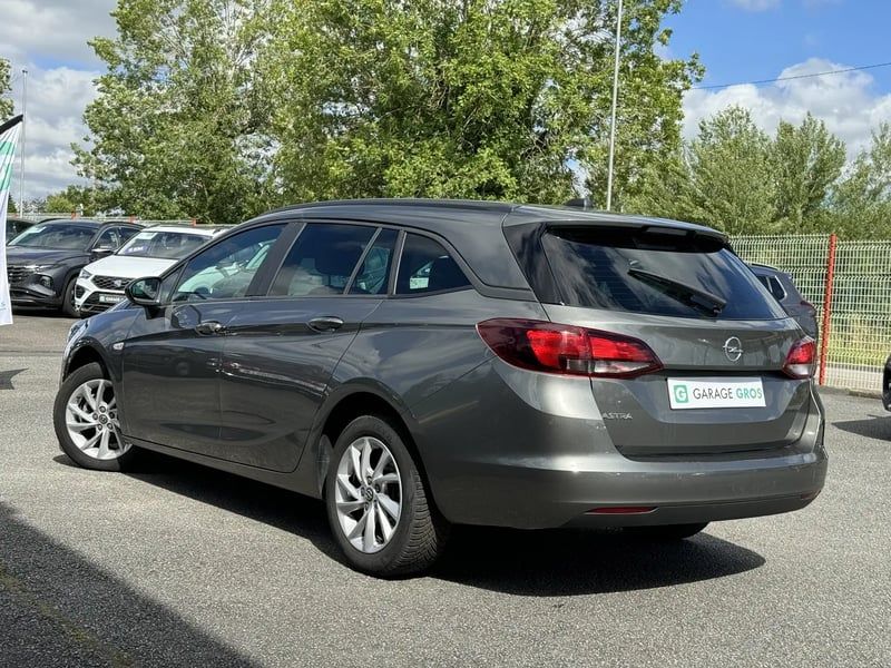 Photo de la voiture OPEL ASTRA SPORTS TOURER 1.2 Turbo 110 ch BVM6 Edition Business