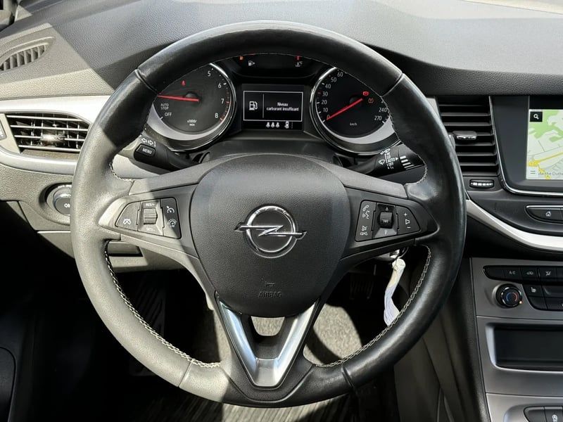 Photo de la voiture OPEL ASTRA SPORTS TOURER 1.2 Turbo 110 ch BVM6 Edition Business