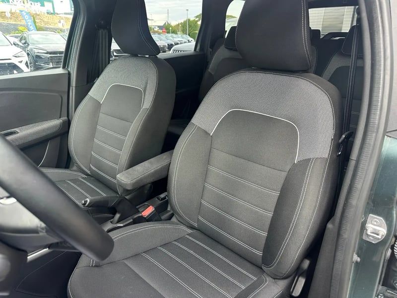 Photo de la voiture DACIA JOGGER ECO-G 100 7 places GSR2 Expression