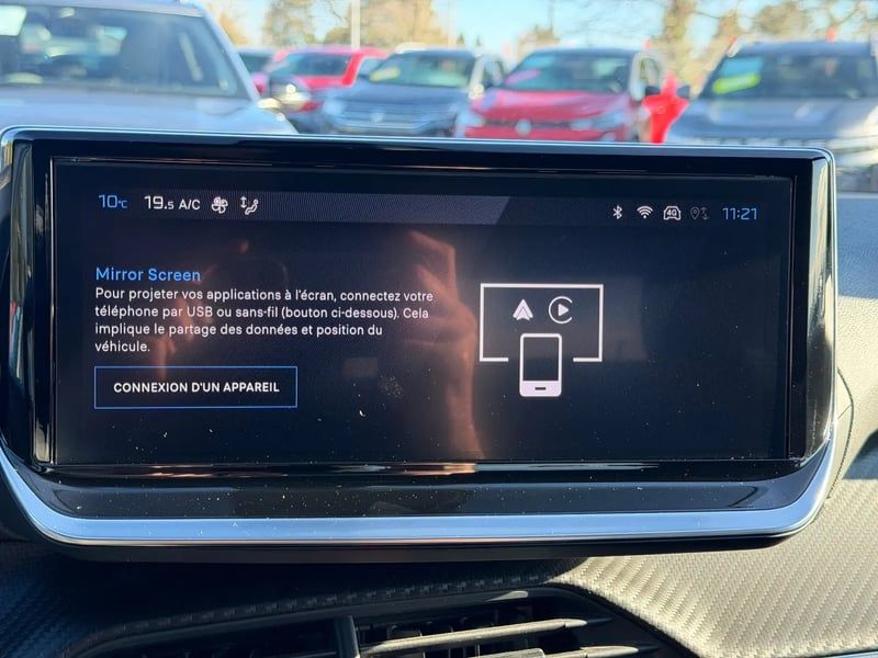 Photo de la voiture PEUGEOT 2008 PureTech 130 S&S EAT8 Allure