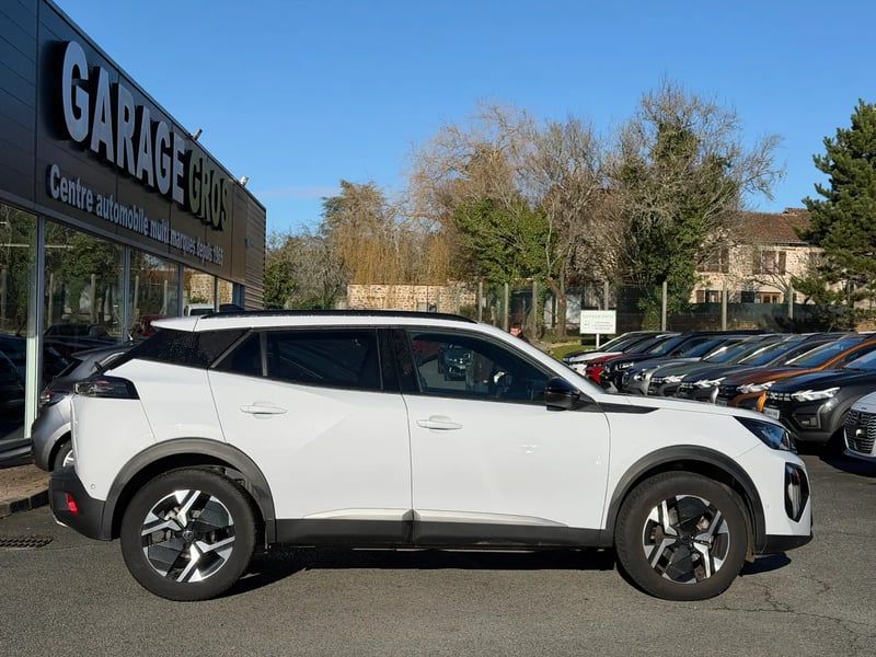 Photo de la voiture PEUGEOT 2008 PureTech 130 S&S EAT8 Allure