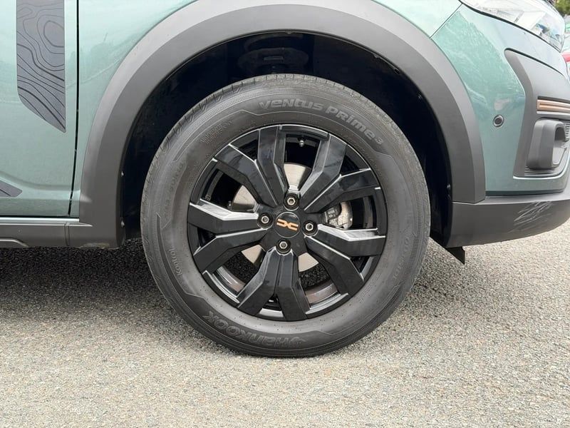 Photo de la voiture DACIA SANDERO TCe 90 CVT GSR2 Stepway Extreme