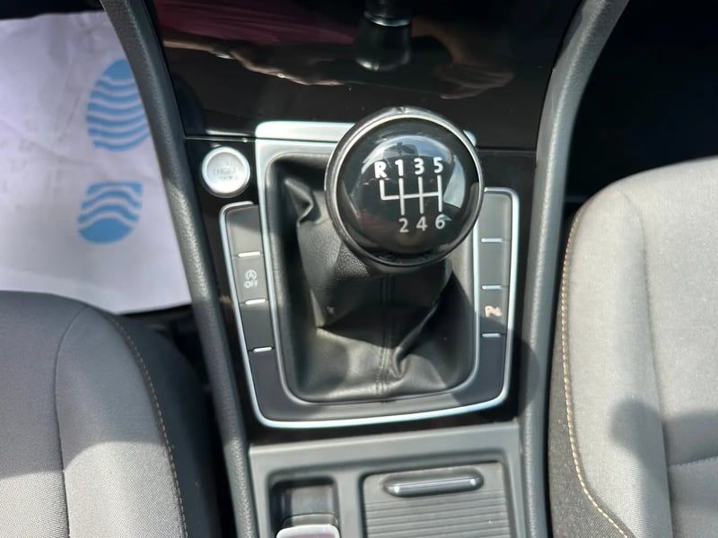 Photo de la voiture VOLKSWAGEN GOLF 1.2 TSI 110 BlueMotion Technology Allstar