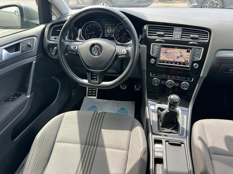 Photo de la voiture VOLKSWAGEN GOLF 1.2 TSI 110 BlueMotion Technology Allstar