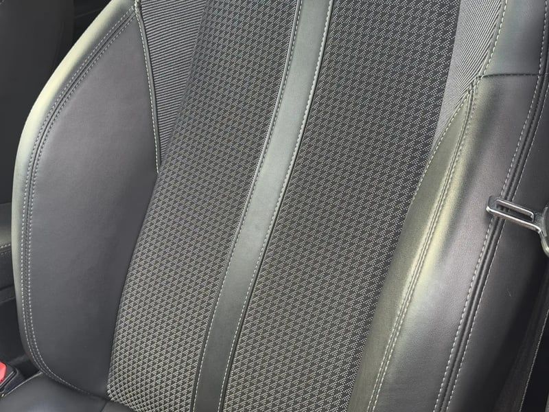 Photo de la voiture PEUGEOT 2008 BlueHDi 130 S&S EAT8 GT Line