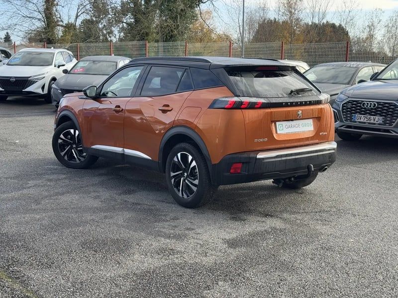 Photo de la voiture PEUGEOT 2008 BlueHDi 130 S&S EAT8 GT Line