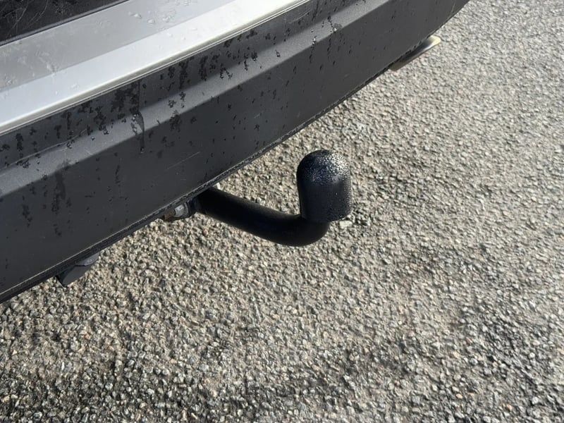 Photo de la voiture PEUGEOT 2008 BlueHDi 130 S&S EAT8 GT Line