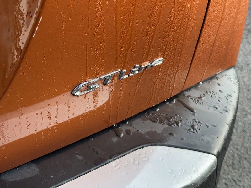 Photo de la voiture PEUGEOT 2008 BlueHDi 130 S&S EAT8 GT Line