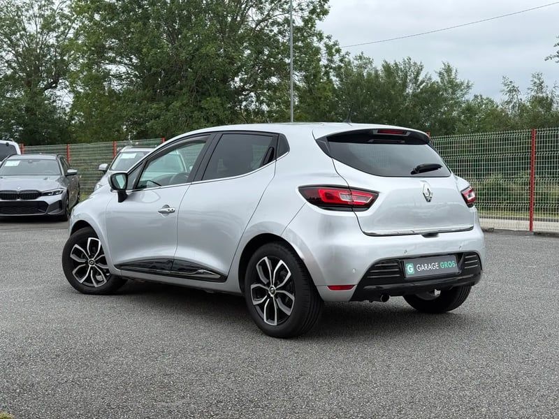 Photo de la voiture RENAULT CLIO IV TCe 90 E6C Intens