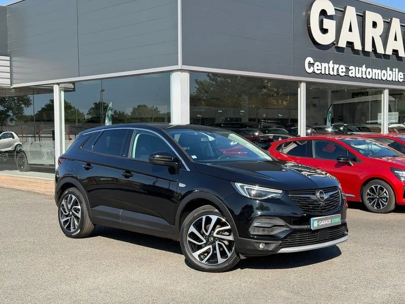 Photo de la voiture OPEL GRANDLAND X BUSINESS 1.5 Diesel 130 ch BVA6 Innovation Business