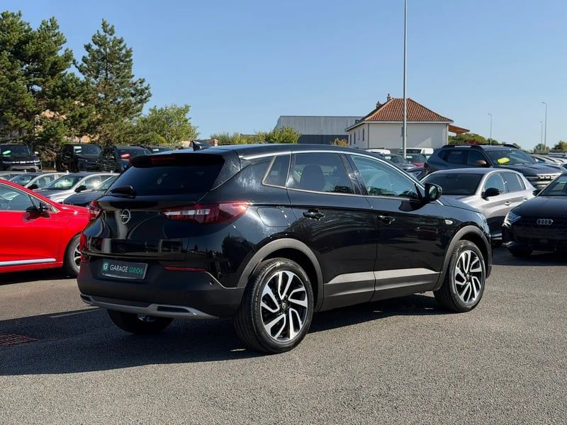 Photo de la voiture OPEL GRANDLAND X BUSINESS 1.5 Diesel 130 ch BVA6 Innovation Business
