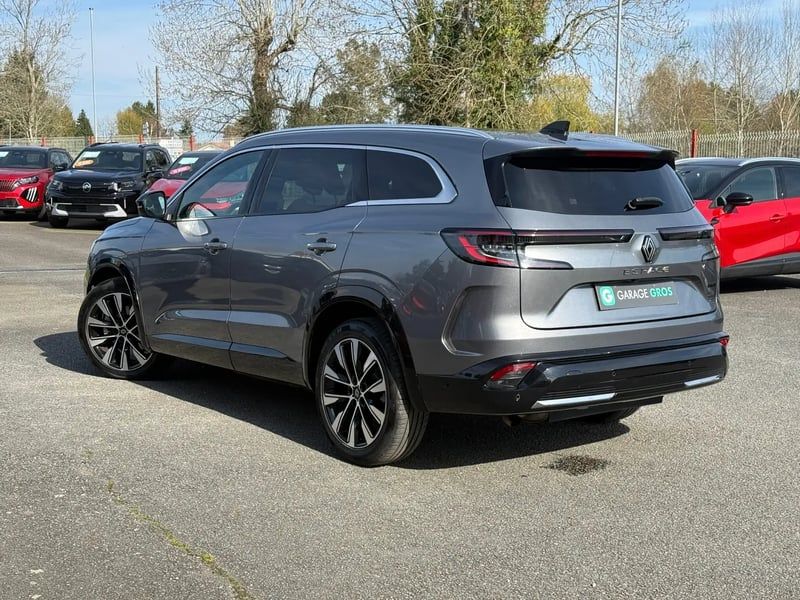 Photo de la voiture RENAULT ESPACE VI E-Tech hybrid 200 Techno