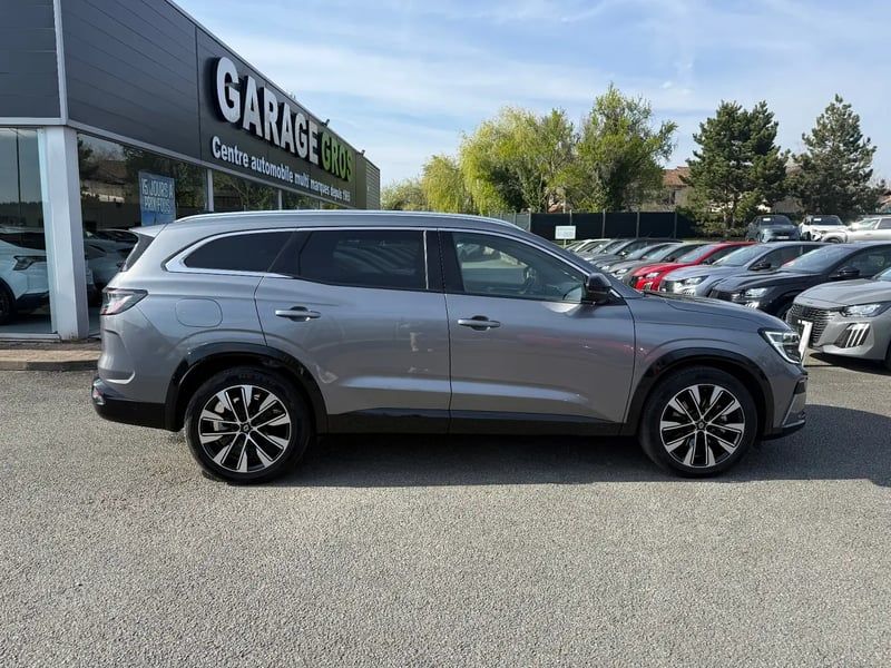 Photo de la voiture RENAULT ESPACE VI E-Tech hybrid 200 Techno