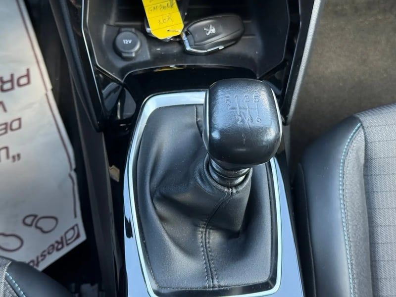 Photo de la voiture PEUGEOT 2008 BlueHDi 110 S&S BVM6 Allure Pack