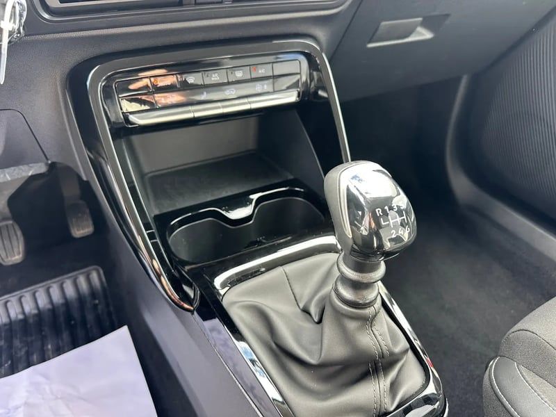 Photo de la voiture CITROEN C3 Turbo 100 ch BVM6 Max